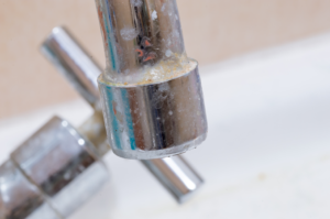 limescale-mineral-buildup-faucet